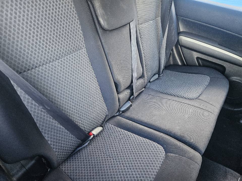 2010 Nissan X-Trail11.jpg